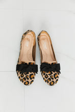 Load image into Gallery viewer, Forever Link Leopard Bow Detail Flats
