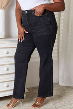 Load image into Gallery viewer, Judy Blue Tummy Control Washed Black Straight