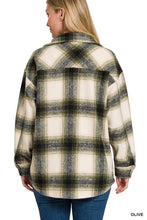 Load image into Gallery viewer, OVERSIZED YARN DYED PLAID LONGLINE SHACKET
