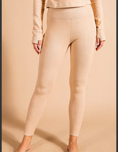 Load image into Gallery viewer, Rib Brushed High Rise Leggings with Pockets
