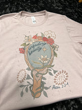 Load image into Gallery viewer, Vintage Unfading Beauty Short-Sleeve Tee
