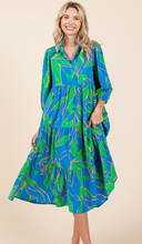 Load image into Gallery viewer, Leaf Print Flowy Midi Dress
