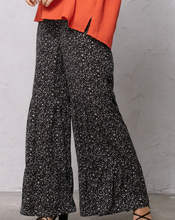 Load image into Gallery viewer, Abstract Floral Printed Tiered Pants
