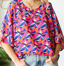 Load image into Gallery viewer, Bold Geometric Tunic Top
