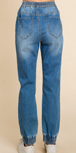 Load image into Gallery viewer, Elastic Waist Jogger Jeans
