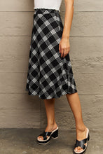 Load image into Gallery viewer, Ninexis Wide Waistband Knee Length Skirt
