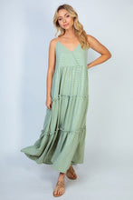 Load image into Gallery viewer, White Birch Golden Age Full Size Sleeveless Foil Tiered Dress

